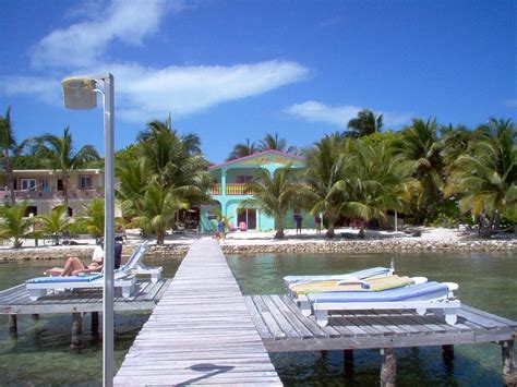 barefoot caye caulker hotel.